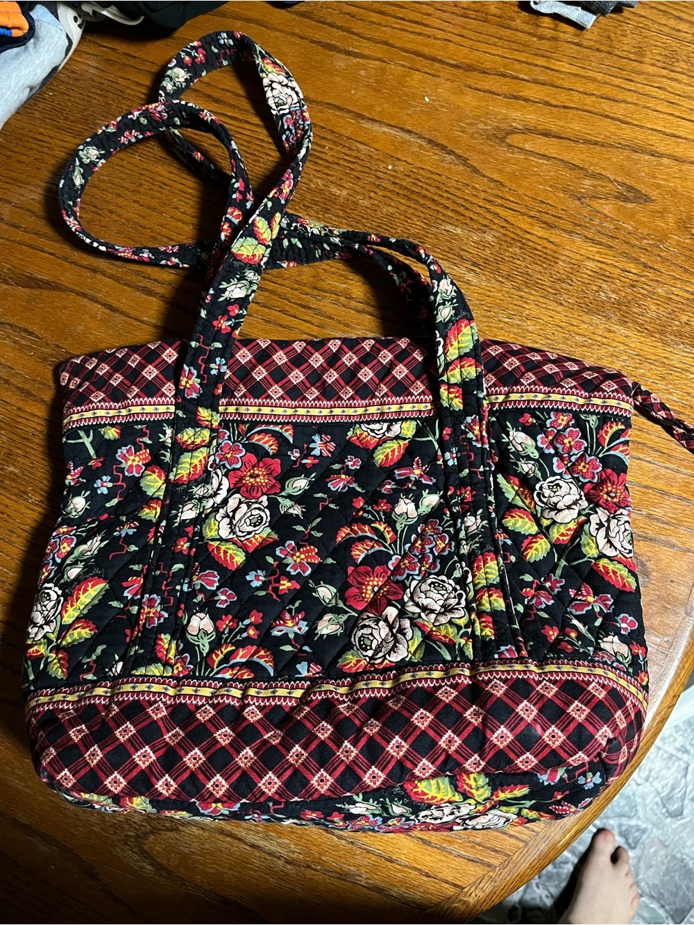 Vera Bradley, Quilted Floral Tote Bag - Black/Red